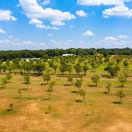 Pecan Farm Haus Fredericksburg Exterior photo